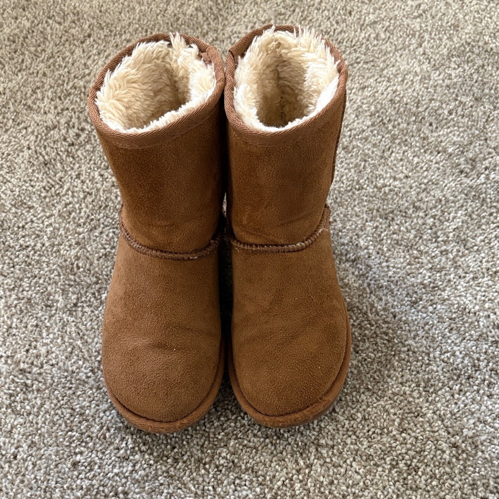 Cozy Brown Kids Boots